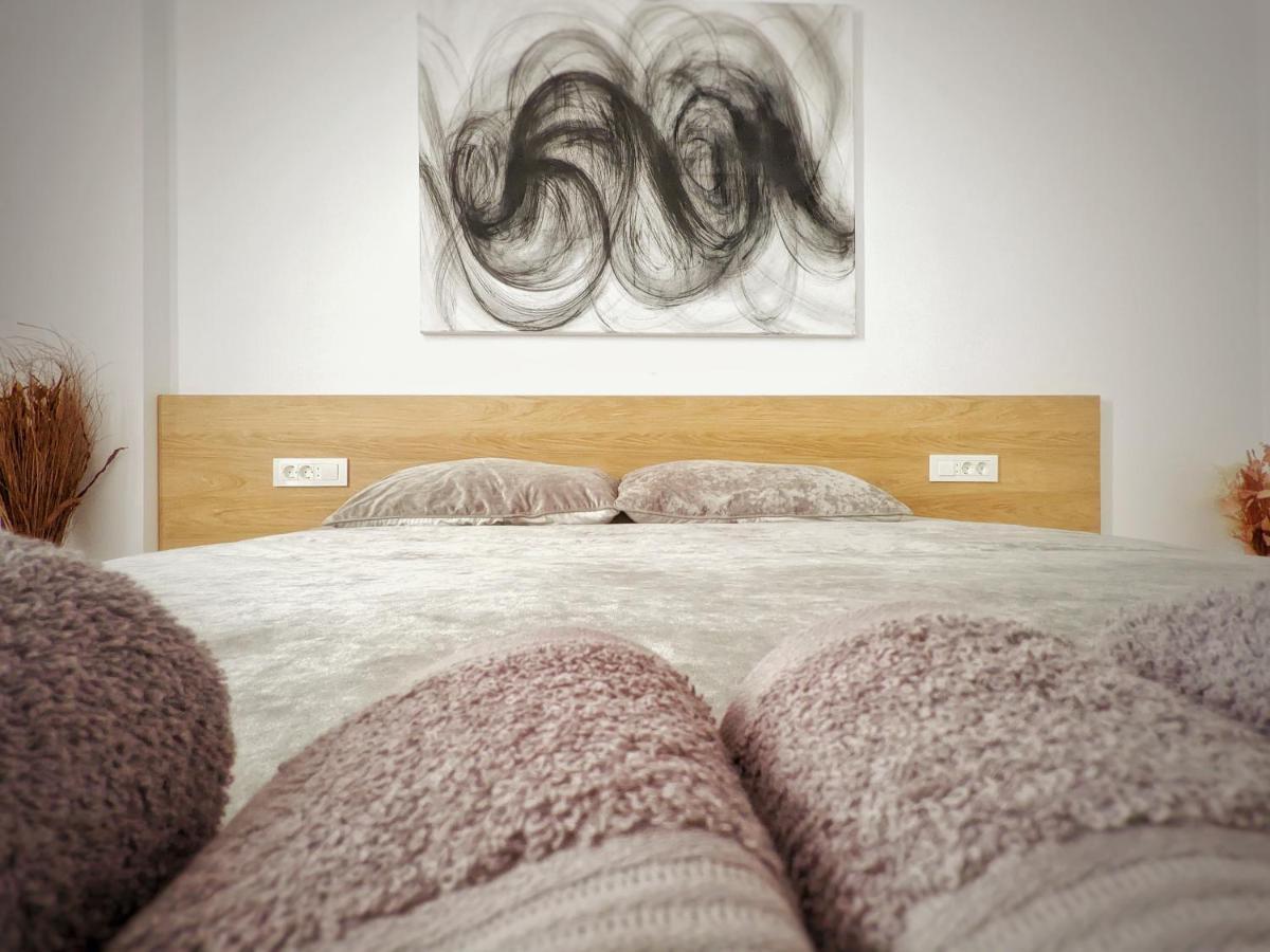 Cluj Airport Apartment エクステリア 写真