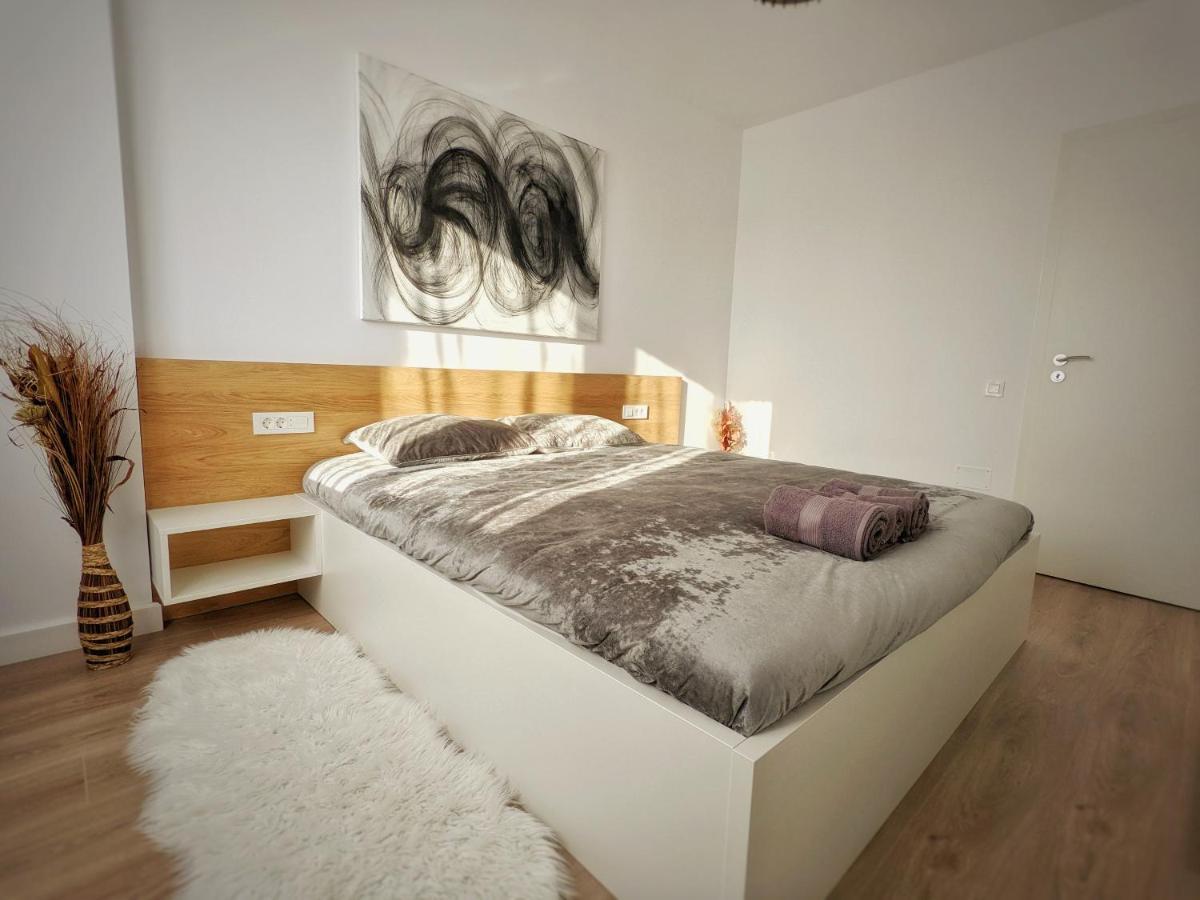 Cluj Airport Apartment エクステリア 写真
