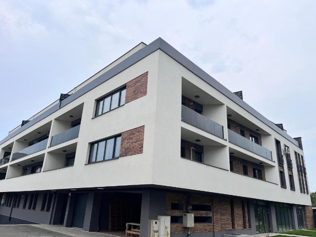 Cluj Airport Apartment エクステリア 写真
